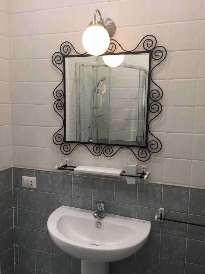 Albergo Oasi Napoli Bagian luar foto